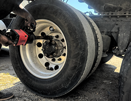 emergency-truck-tire-service-near-me